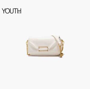 This is a main photo for a beige chain crossbody bag style#yt0073 1