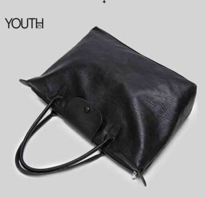 This is a top photo for a black women tote bag style#yt0097