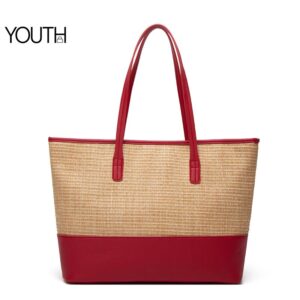 This is a positive photo for a red large straw bag style#yt0111