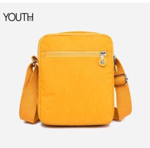 this is a back view photo for a men's crossbody bag style#yt0115