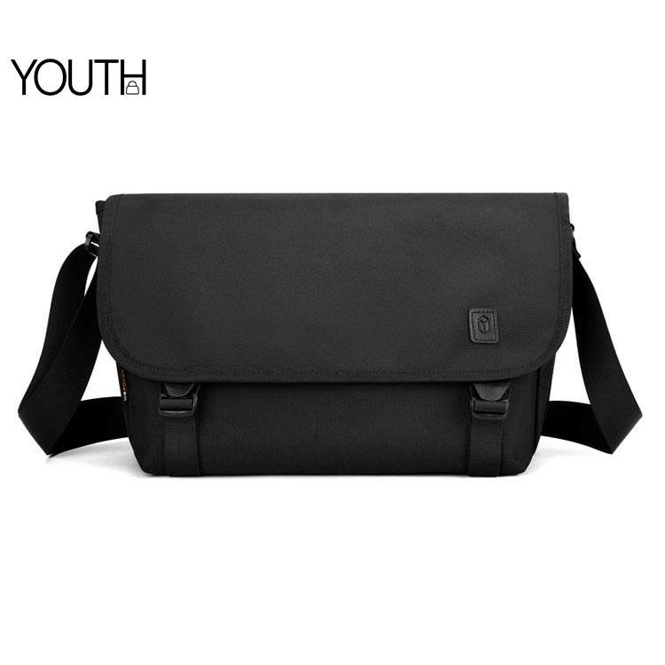 This is a main photo for a messenger bags for college style#yt0123