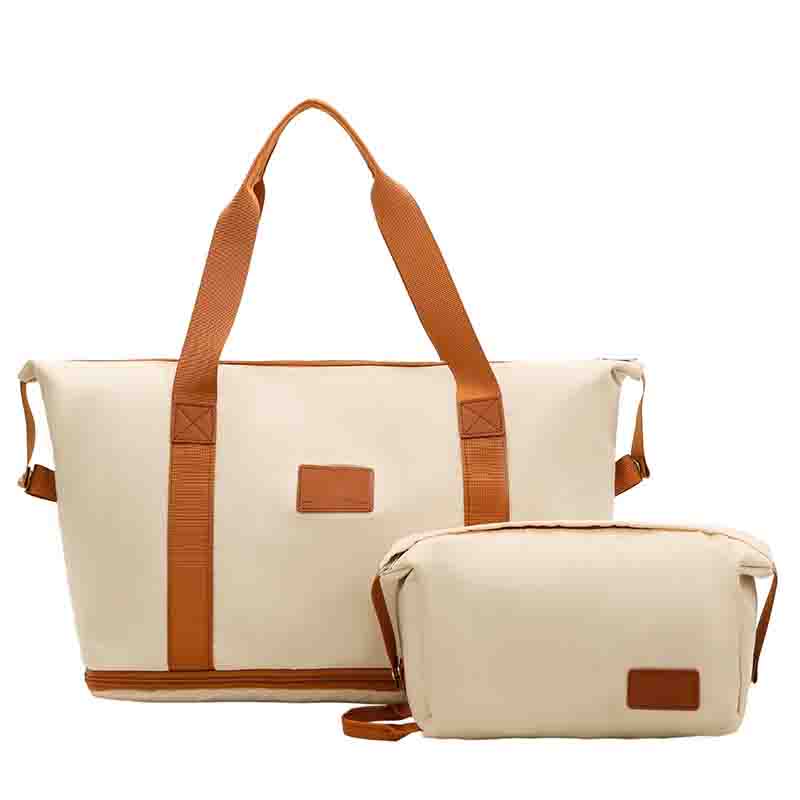 This is a main photo for women's weekender bags style# yt0159