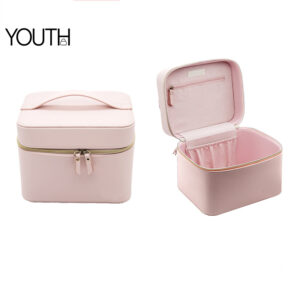 This is a main photo for a Travel Vanity case with compartment style#yt0196