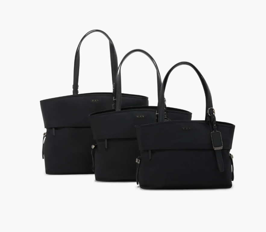 This is a front view of collect of black big size ,medium size,small size tumi work tote 2